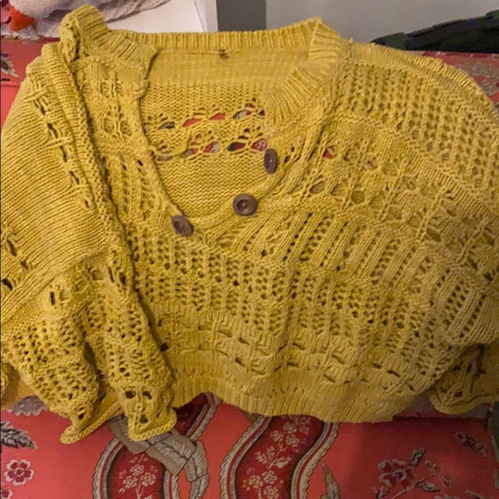 Cropped sweater